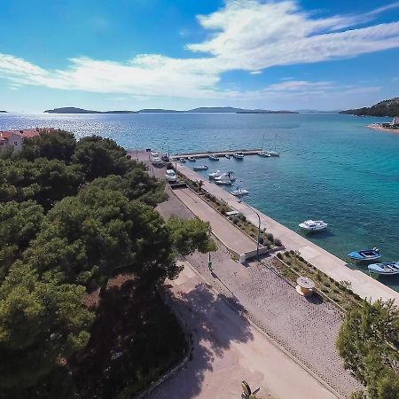 Studio Apartment By The Sea Σίμπενικ Εξωτερικό φωτογραφία